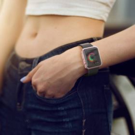 ETUI DO APPLE WATCH 5 6 SE 4 PRZEZROCZYSTE TPU 44MM