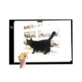 DESKA KREŚLARSKA A4 Z PODŚWIETLENIEM LED I AKCESORIAMI