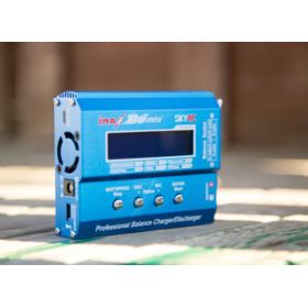 ŁADOWARKA MIKROPROCESOROWA SKYRC IMAX B6 MINI