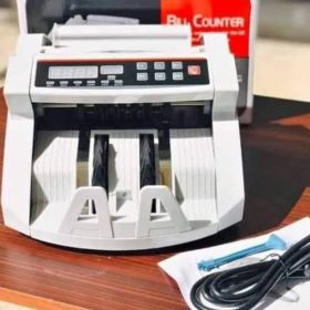 LICZARKA DO BANKNOT&Oacute;W YBC-2108 UV I MG BIAŁA