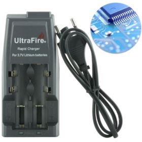 ŁADOWARKA DO BATERII I AKUMULATORK&Oacute;W LI-ION 18650 14500 16340 18500 10440 UNIWERSALNA CZARNA