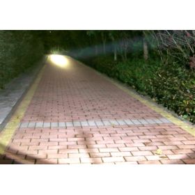 LATARKA SZPERACZ CREE 800 LM Z UCHWYTEM