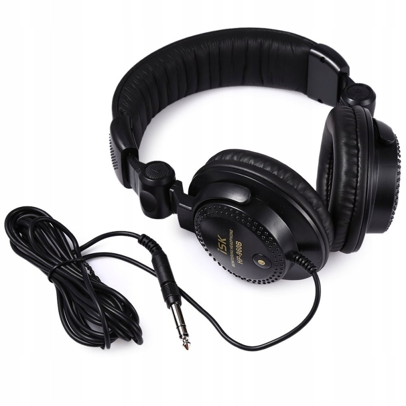 Czarne słuchawki ISK HP-960B z wpiętym adapterem z mini jack do jack