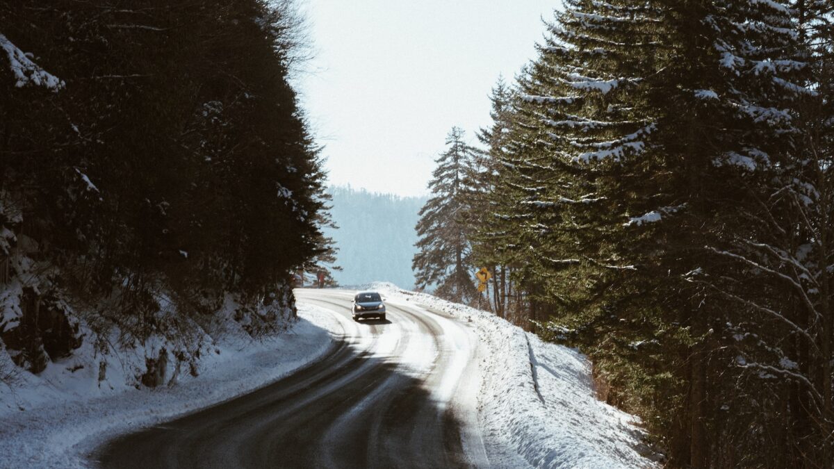 Top 25 – Akcesoria samochodowe, które warto mieć zimą w podróży