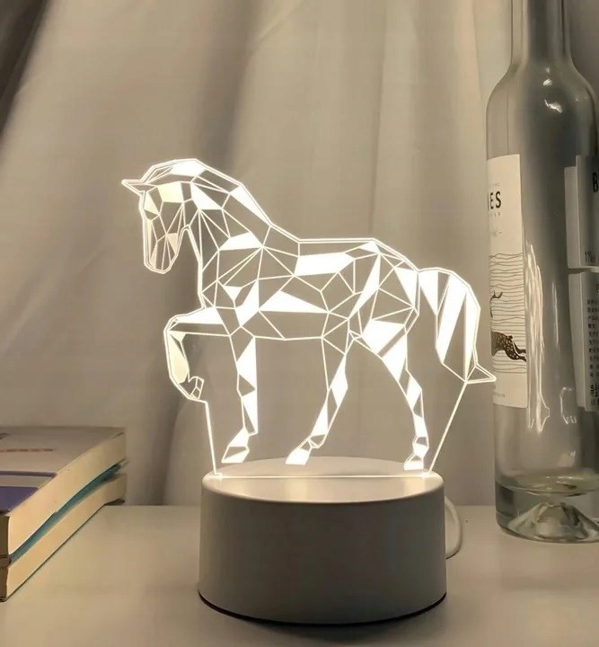 LAMPKA NOCNA LED KOŃ 3D STOJĄCA 3 TRYBY - Gadżety na prezent